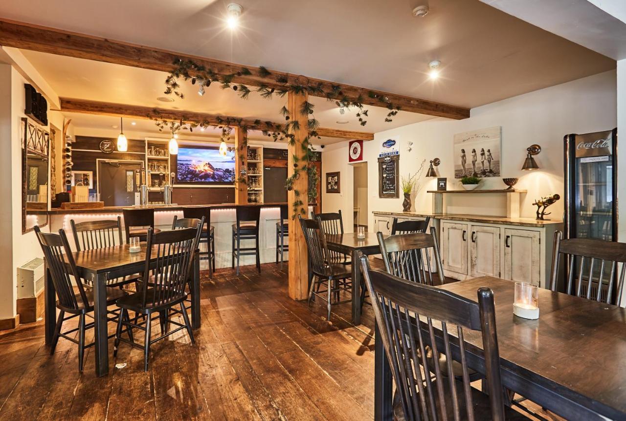 הנטסוויל 3 Pines Lodge Muskoka מראה חיצוני תמונה