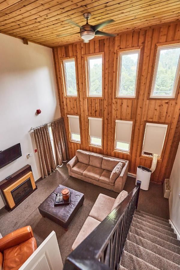 הנטסוויל 3 Pines Lodge Muskoka מראה חיצוני תמונה
