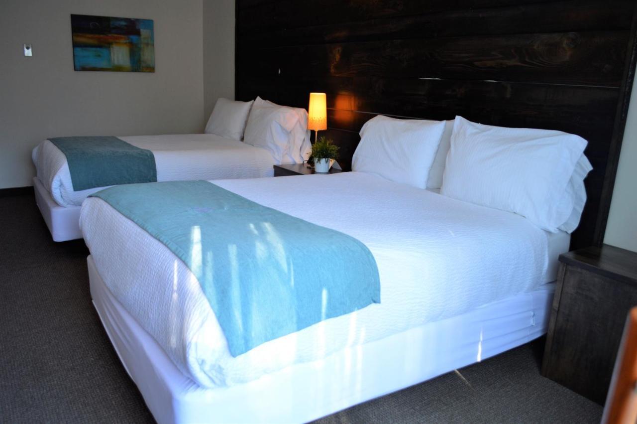 הנטסוויל 3 Pines Lodge Muskoka מראה חיצוני תמונה