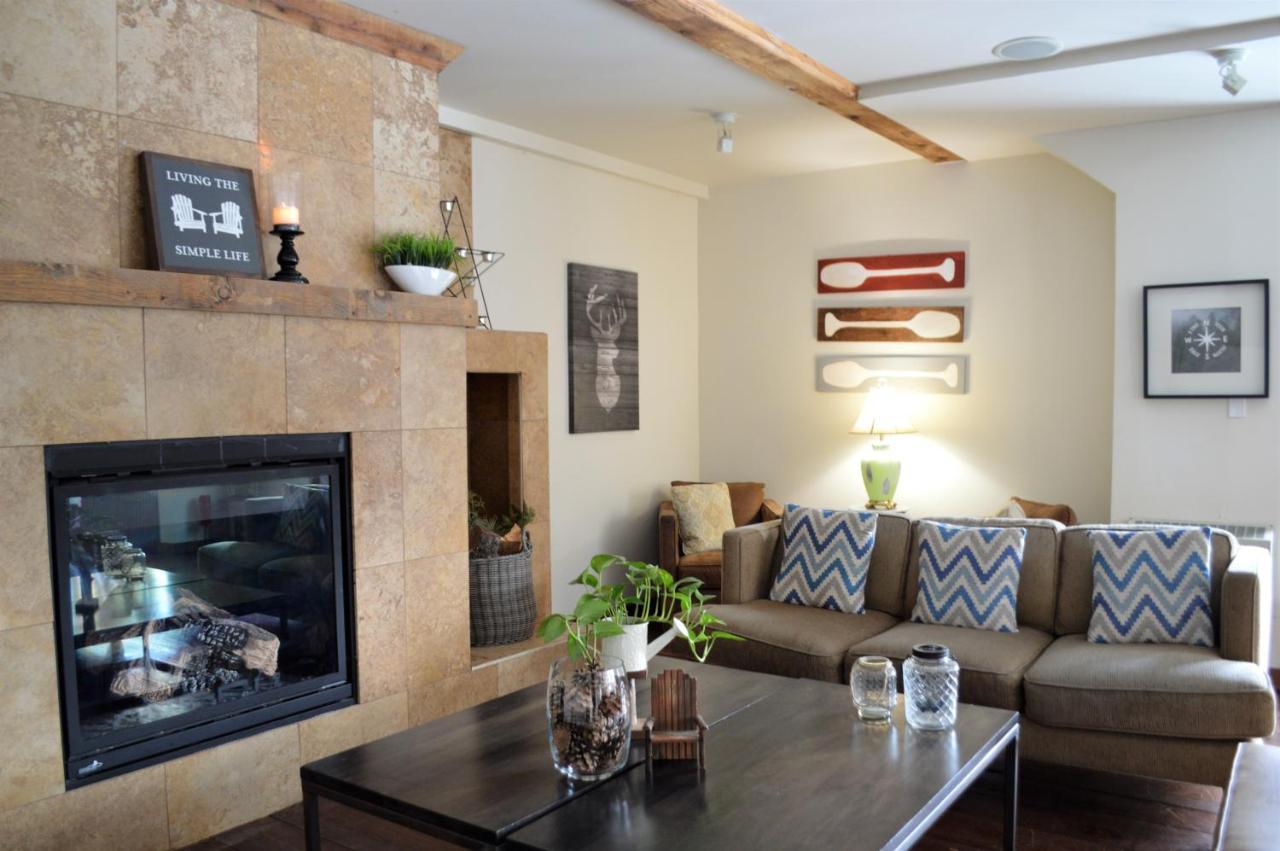 הנטסוויל 3 Pines Lodge Muskoka מראה חיצוני תמונה