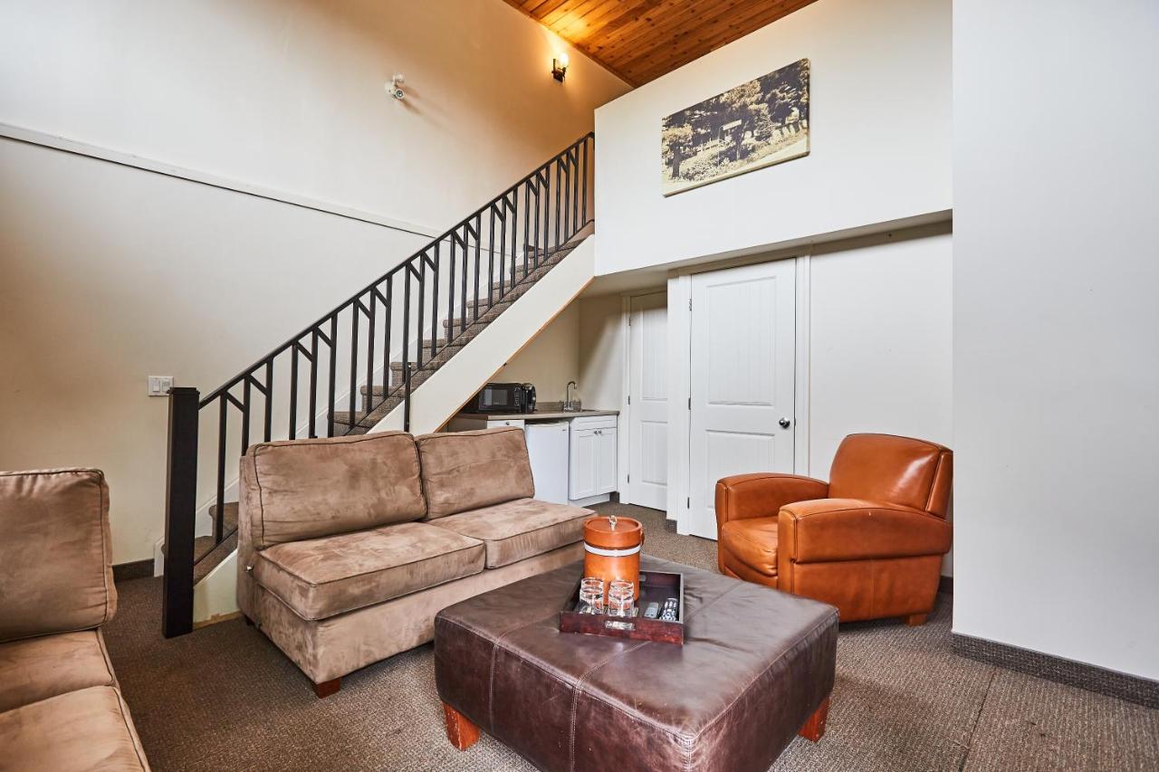הנטסוויל 3 Pines Lodge Muskoka חדר תמונה