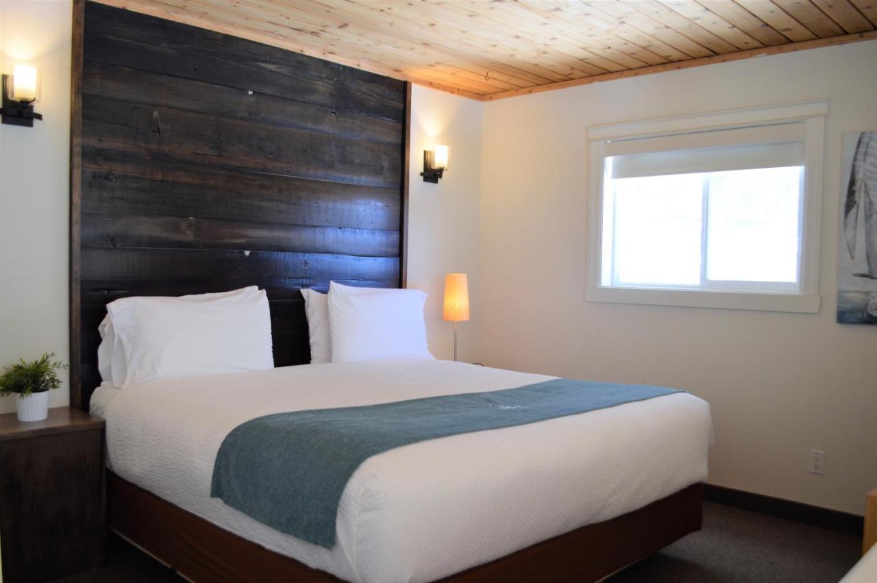 הנטסוויל 3 Pines Lodge Muskoka מראה חיצוני תמונה