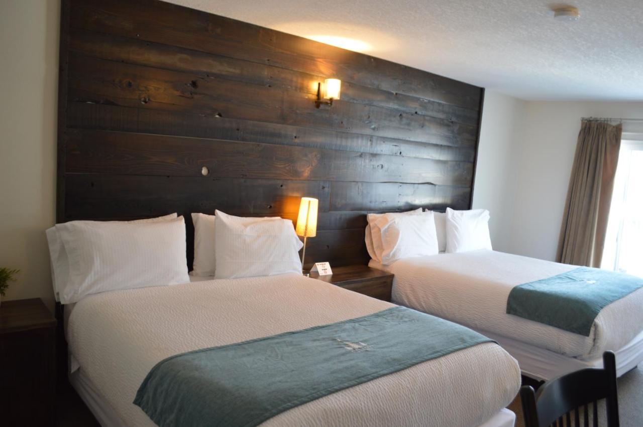 הנטסוויל 3 Pines Lodge Muskoka מראה חיצוני תמונה