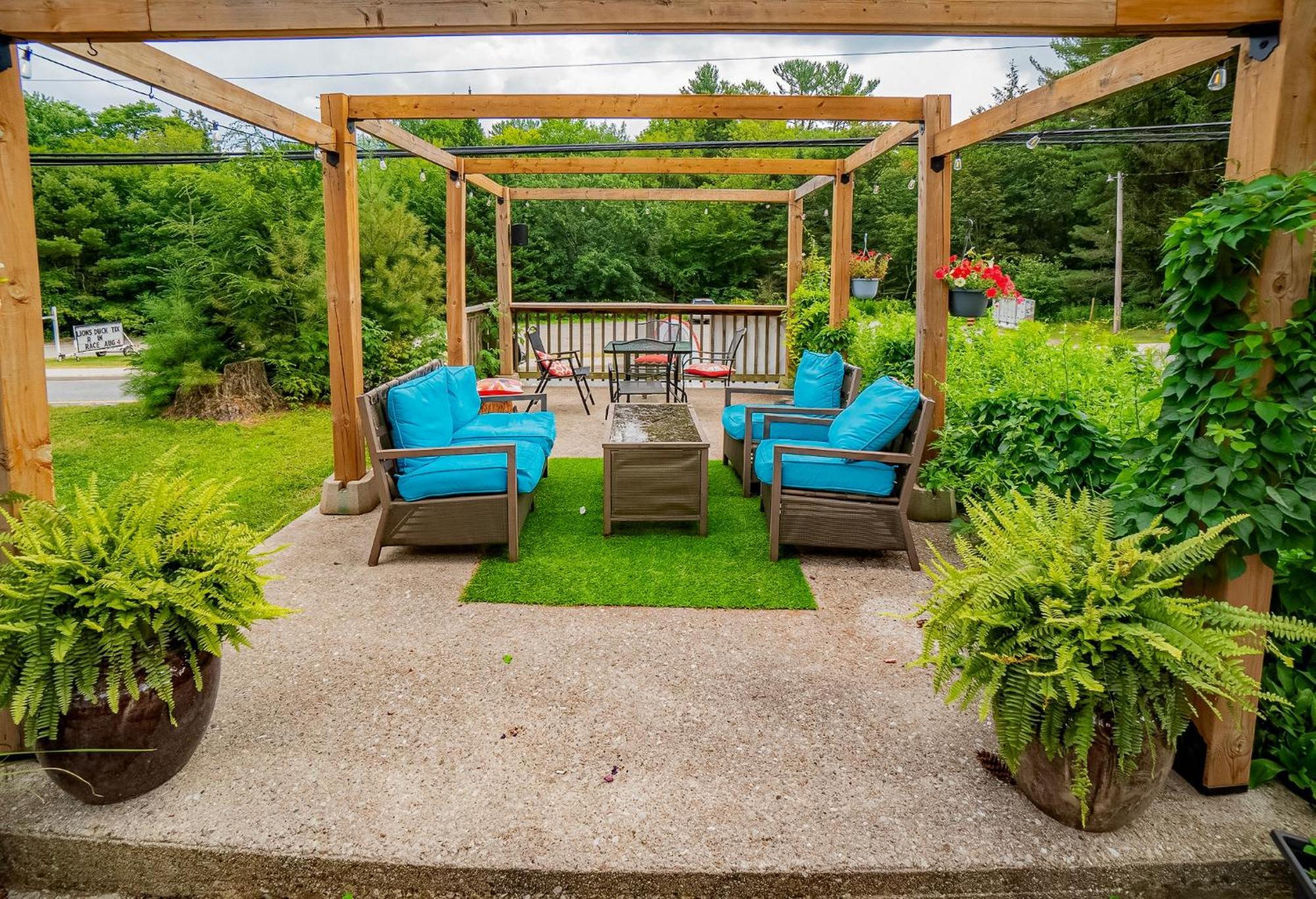 הנטסוויל 3 Pines Lodge Muskoka מראה חיצוני תמונה
