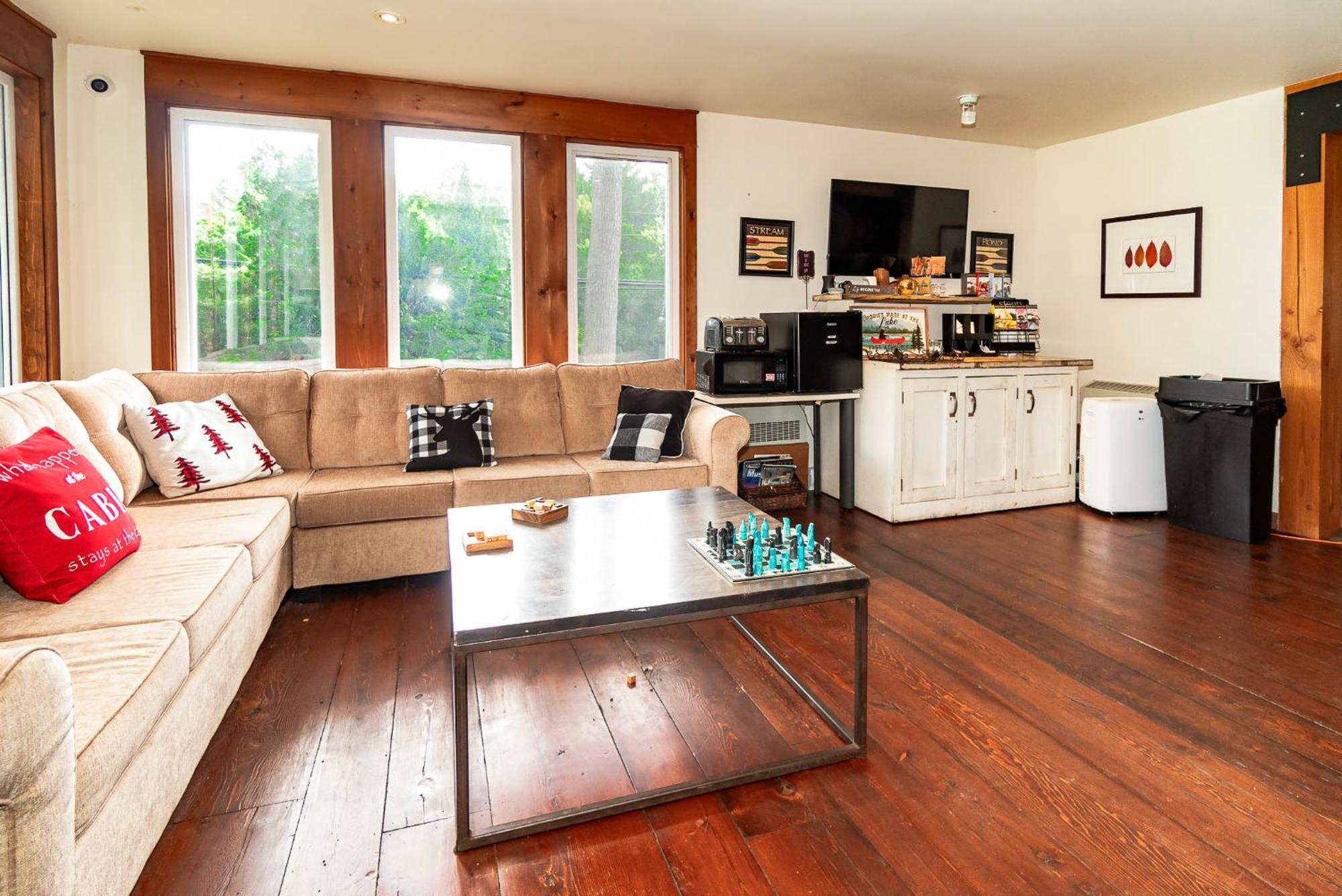 הנטסוויל 3 Pines Lodge Muskoka מראה חיצוני תמונה